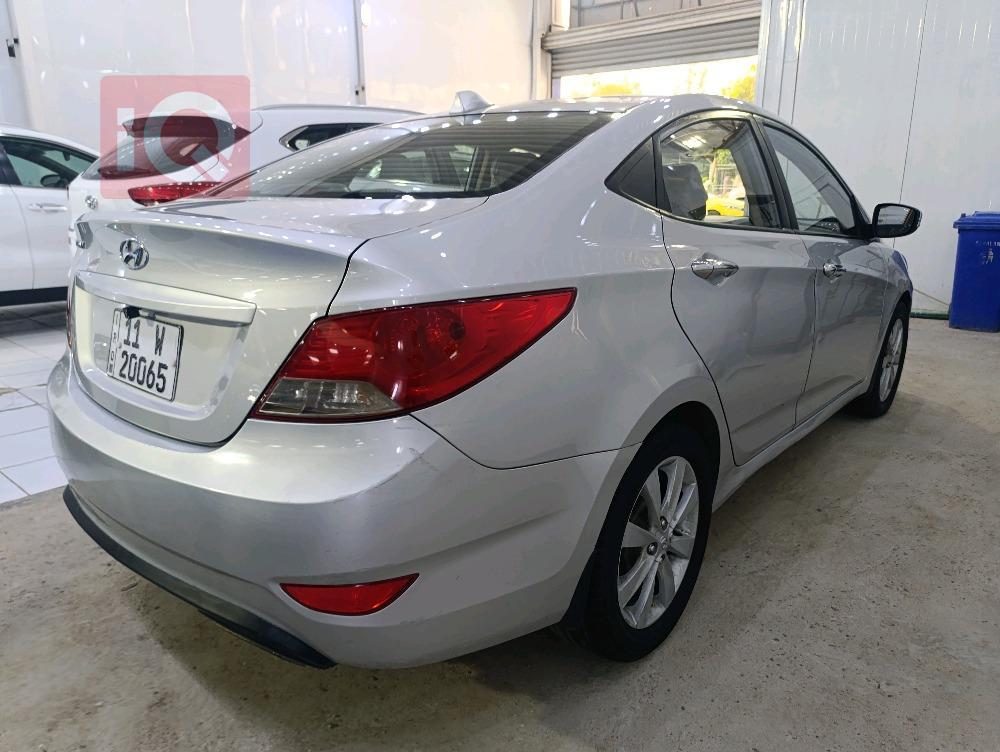 Hyundai Accent